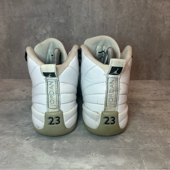 Nike Air Jordan 12 Retro Sneakers 510815-108 Womens sz 6 - grey/white - Picture 4 of 6